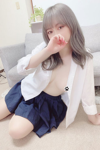 あかね 激安ハイコスパ風俗 素人ピストン学園 制服にゃんにゃん